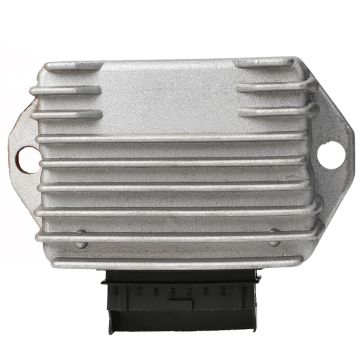 Spanningsregelaar 8 polig voor Piaggio & Vespa 50cc 2 Takt (vanaf bouwjaar 2001)