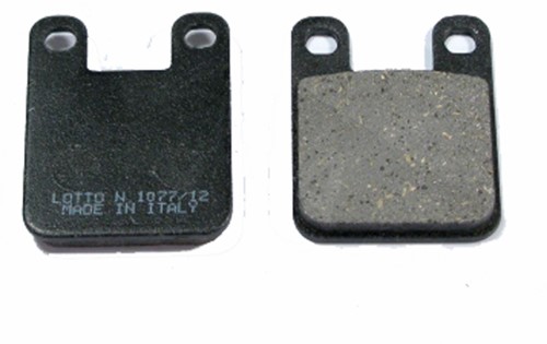 Remblokset NOVASCOOT voor AJP Peugeot / Derbi / Aprilia / Beta / CPI FT3015