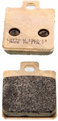 Remblokset NOVASCOOT voor Vespa / Piaggio / Gilera / Aprilia / CPI / Peugeot Synthered FT4014