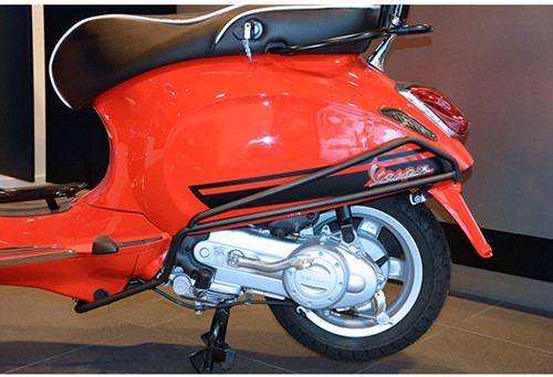 Achtervalbeugel Set Vespa Sprint / Primavera + bevestigings set zijscherm Mat Zwart