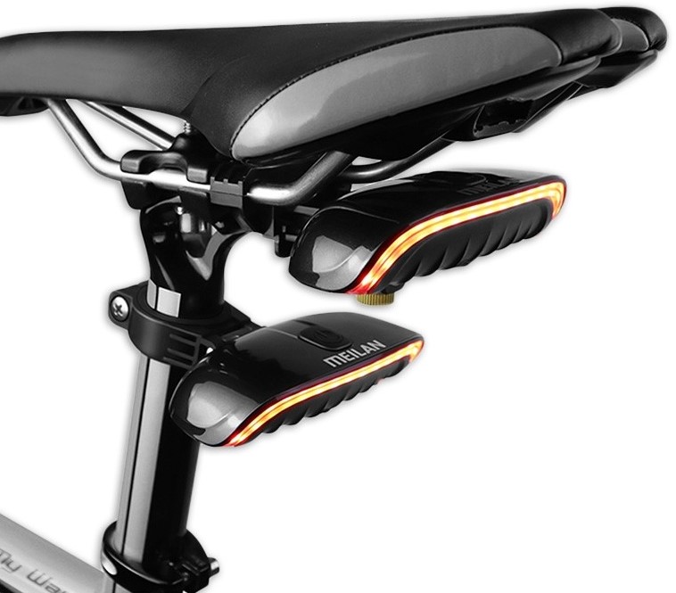 Perceptie Bijdragen Omgeving Fiets Achterlicht + Knipperlicht Cute EyE Met afstandbediening USB Cityparts