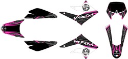 Sticker Set KRM voor Derbi Senda SM 50 DRD X-treme & Racing / Derbi Senda R 50 DRD X-treme & Racing / Gilera RCR / Gilera SMT Bouwjaar 2010 t/m 2017 - Roze
