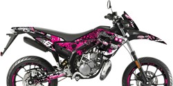 Sticker Set Stage6 voor Derbi Senda SM 50 X-treme / Derbi Senda R 50 X-treme / Gilera RCR / Gilera SMT vanaf bouwjaar 2018 - Roze