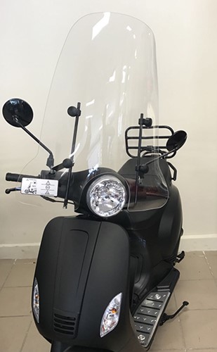 Windscherm DMP Helder (72cm) Agm Vx 50 / China Lx Model / Napoli / Rl 50 + Bevestigingset (Voor Ronde Koplamp Modellen)